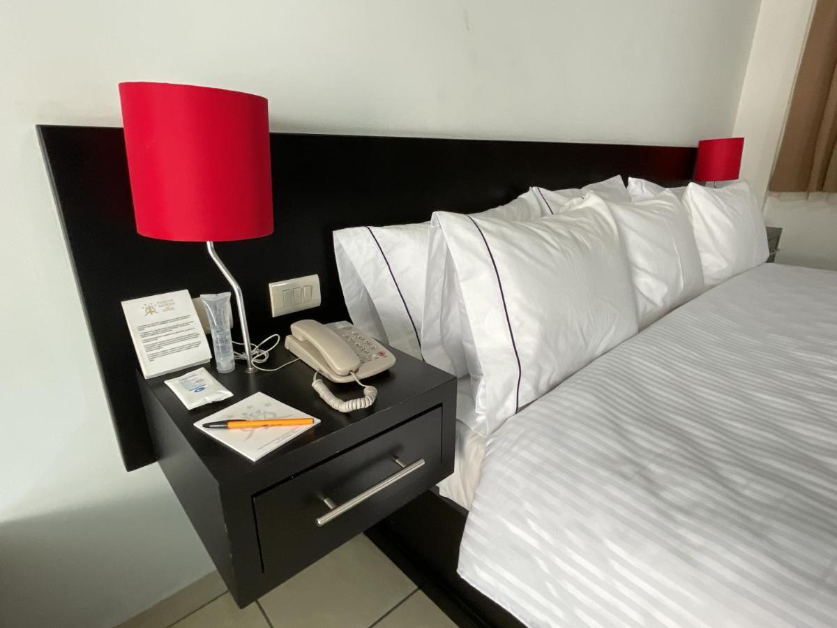 Hotel Suites Del Real Zapopan Exterior foto